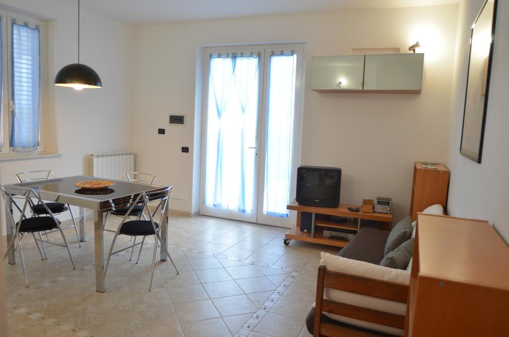 La Perla del Magra Holidays House Montemarcello Esterno foto